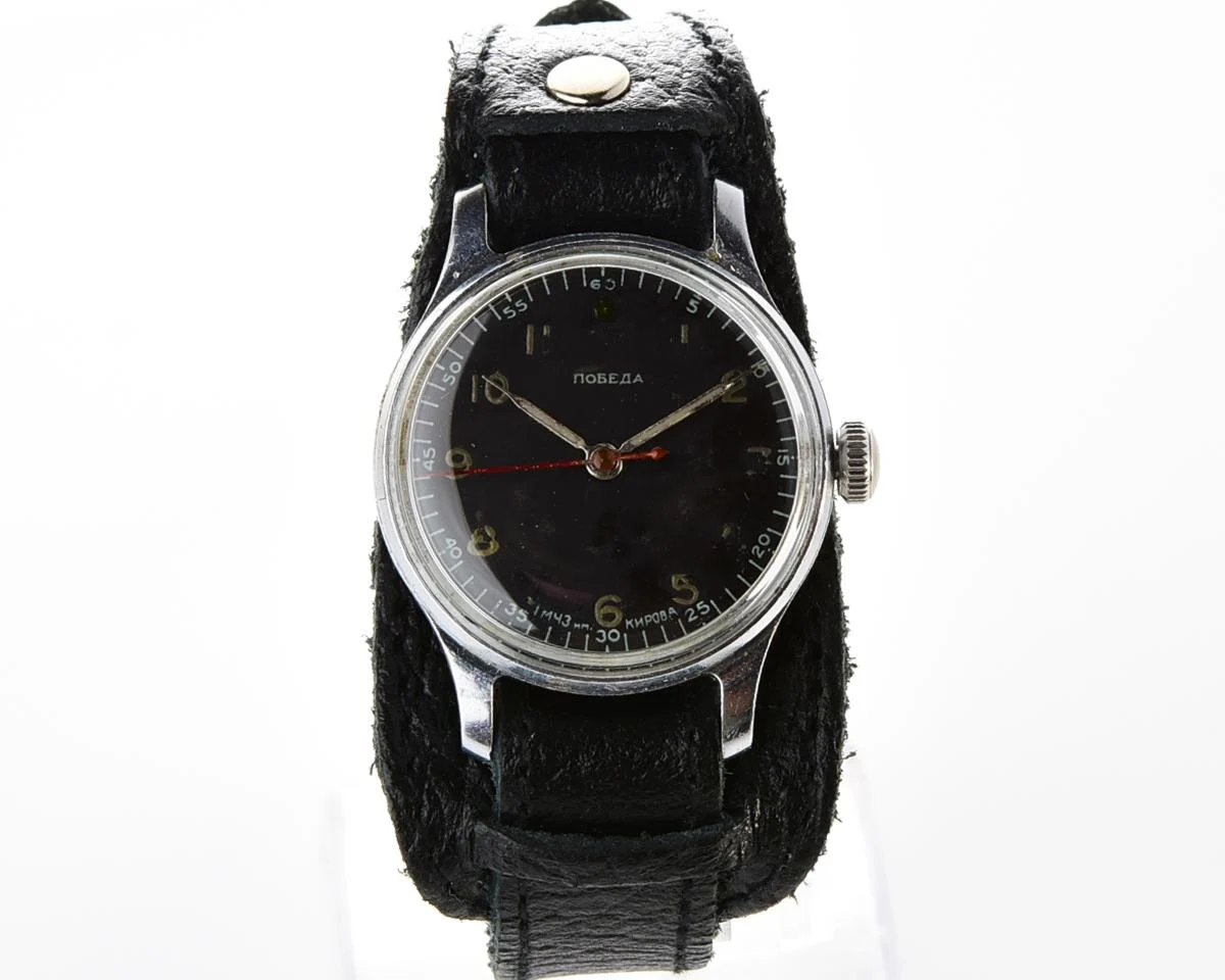 Rare vintage Soviet mechanical Pobeda in uncommon hermetic case, 2nd quarter of 1956!