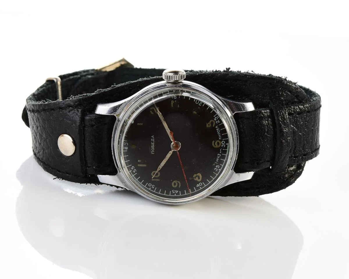 Rare vintage Soviet mechanical Pobeda in uncommon hermetic case, 2nd quarter of 1956!