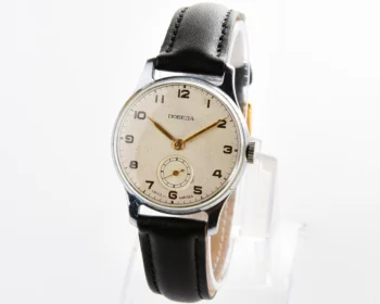 Excellent vintage Soviet mechanical Pobeda wrist watch, 1MChZ, 4th quarter 1955!