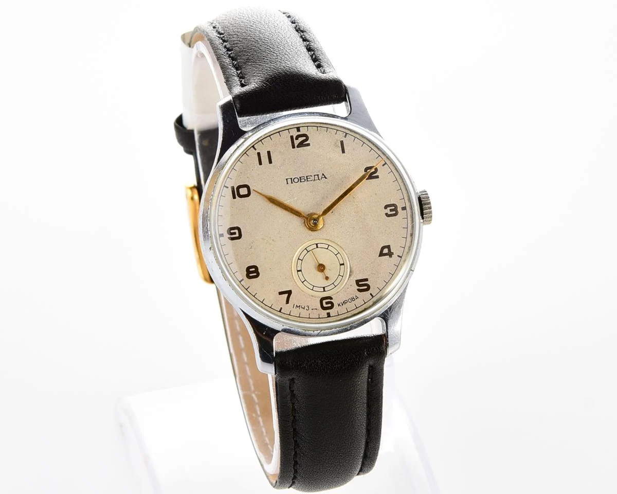 Excellent vintage Soviet mechanical Pobeda wrist watch, 1MChZ, 4th quarter 1955!