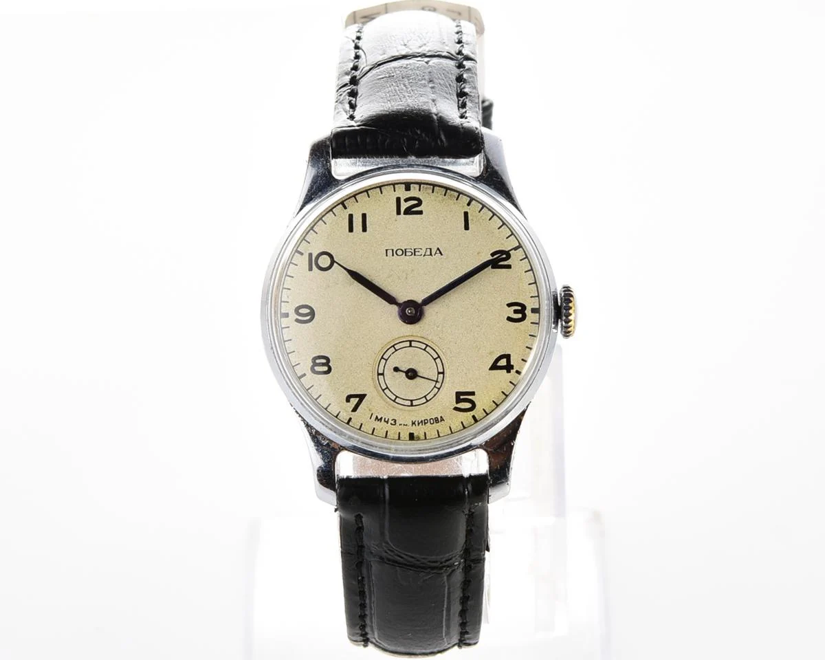 Vintage Soviet mechanical Pobeda wrist watch, 1MChZ, 1st quarter 1952