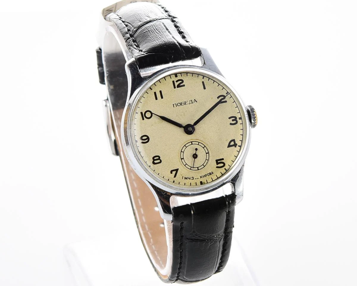 Vintage Soviet mechanical Pobeda wrist watch, 1MChZ, 1st quarter 1952