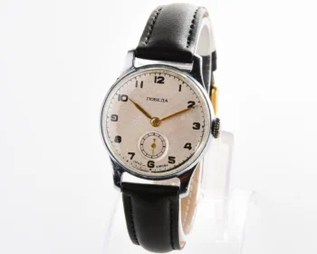 Vintage Soviet mechanical Pobeda wrist watch, 1MChZ, 4th quarter 1958