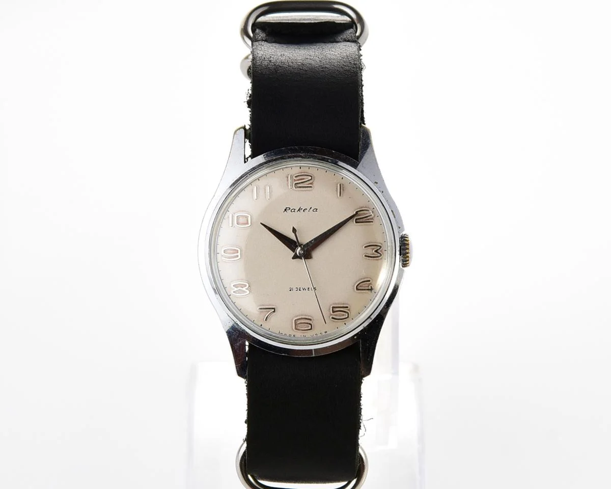 Soviet Raketa Baltica vintage mechanical watch with NATO leather strap!