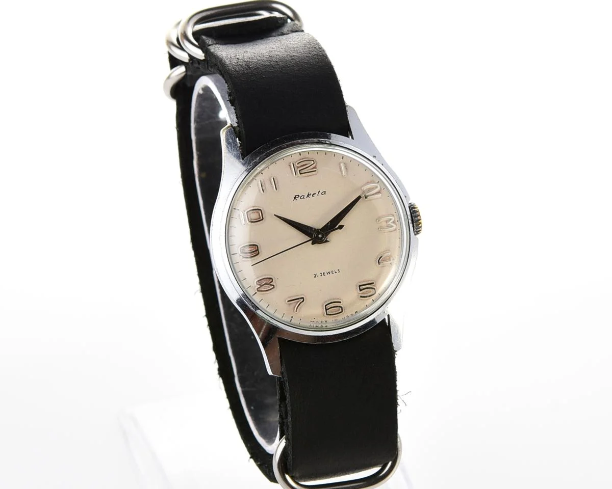 Soviet Raketa Baltica vintage mechanical watch with NATO leather strap!
