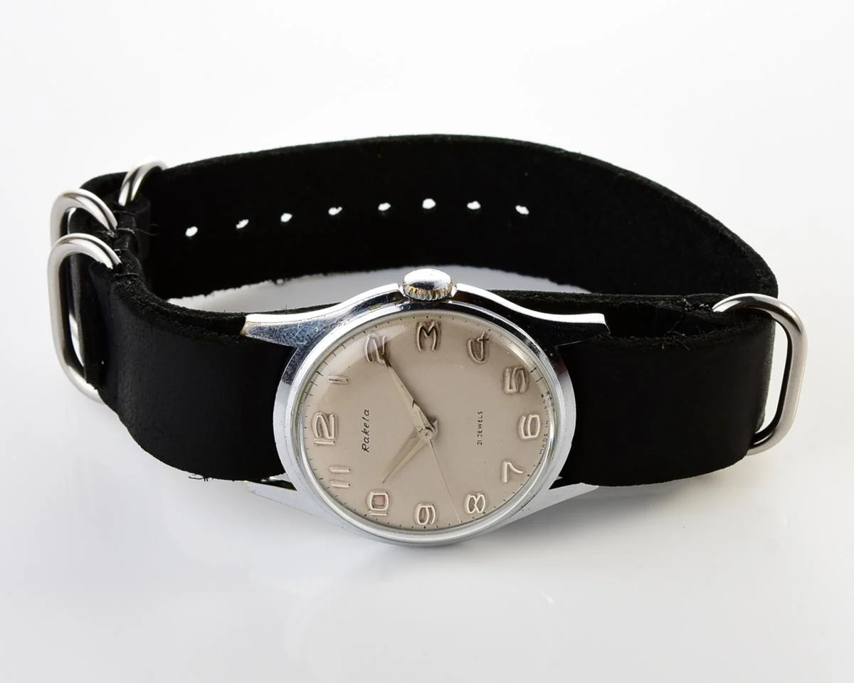 Soviet Raketa Baltica vintage mechanical watch with NATO leather strap!