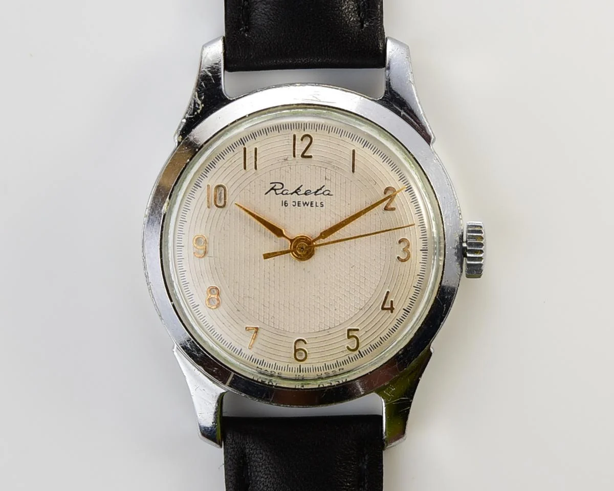 Excellent Raketa Soviet vintage mechanical watch