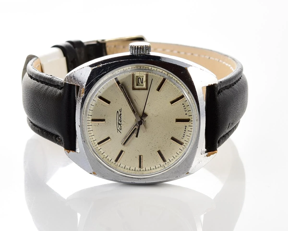Vintage Soviet Raketa mechanical watch