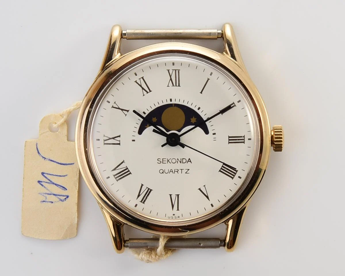 TIME CAPSULE: Vintage Soviet Sekonda (Raketa) Moon Phases quartz watch, New Old Stock (NOS)!