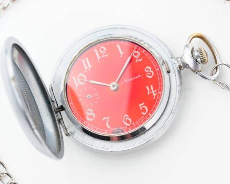 Molnija pocket watch – Victory in Great Patriotic War with red dial