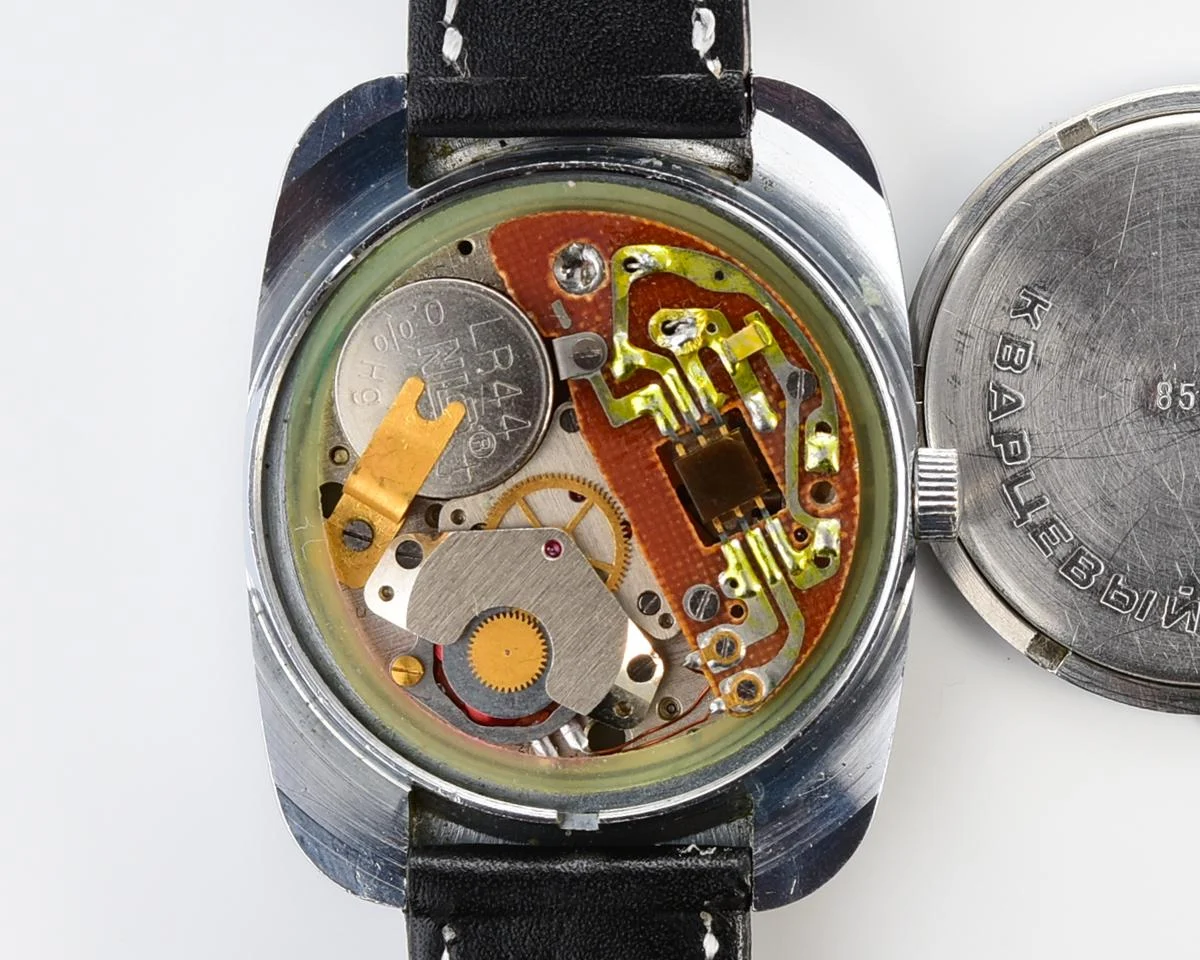 Impressive large Chaika "Resonator" quartz watch