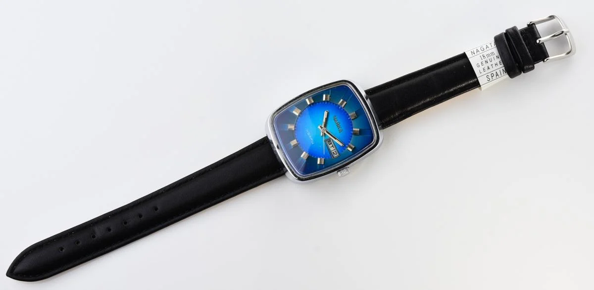 Impressive large Chaika "Resonator" quartz watch