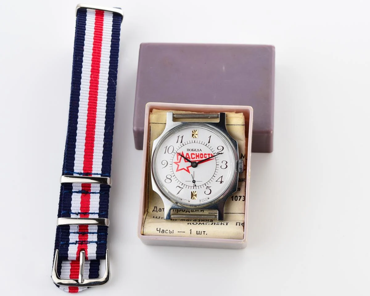 TIME CAPSULE: Soviet mechanical Pobeda Glasnost watch - New Old Stock (NOS)!