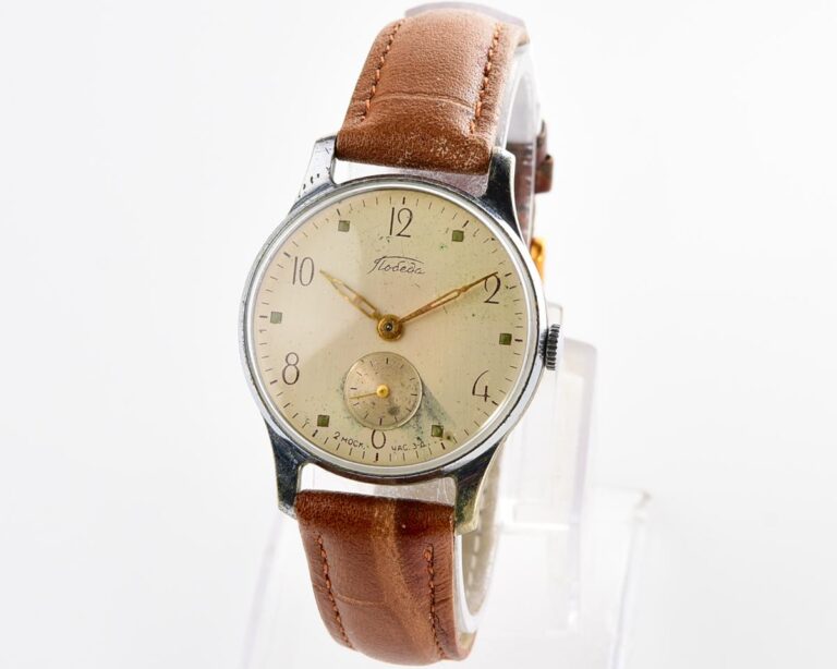 Vintage soviet mechanical POBEDA watch, 2MChZ from 1st quarter 1957