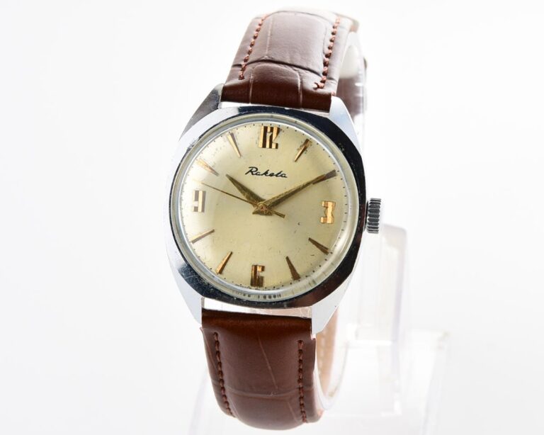 Soviet RAKETA vintage mechanical watch