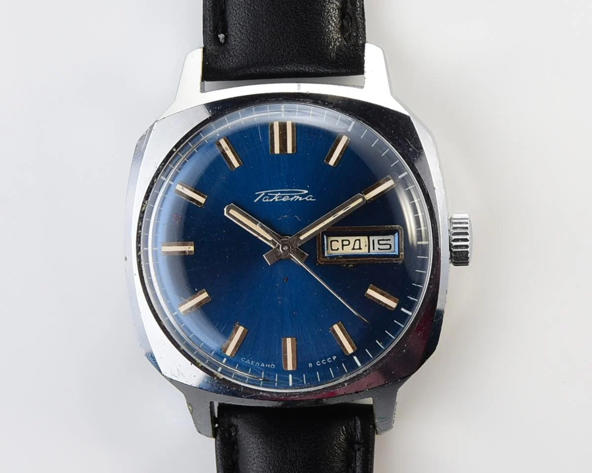 Soviet mechanical Raketa with automatic self winding movement