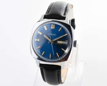 Soviet mechanical Raketa with automatic self winding movement