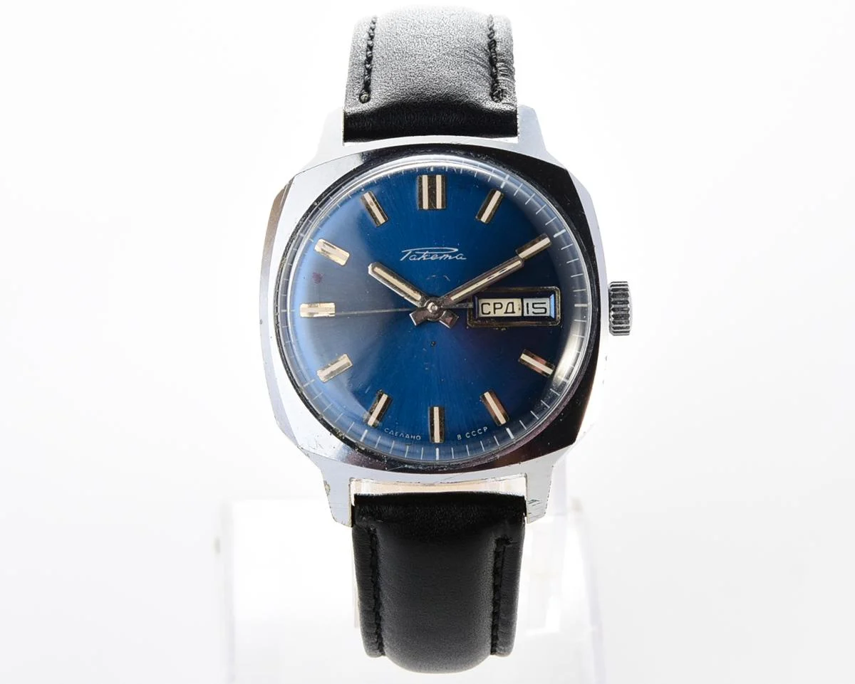 Soviet mechanical Raketa with automatic self winding movement