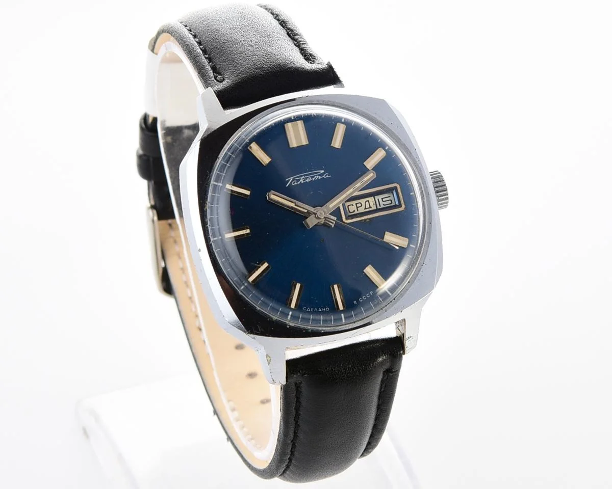 Soviet mechanical Raketa with automatic self winding movement