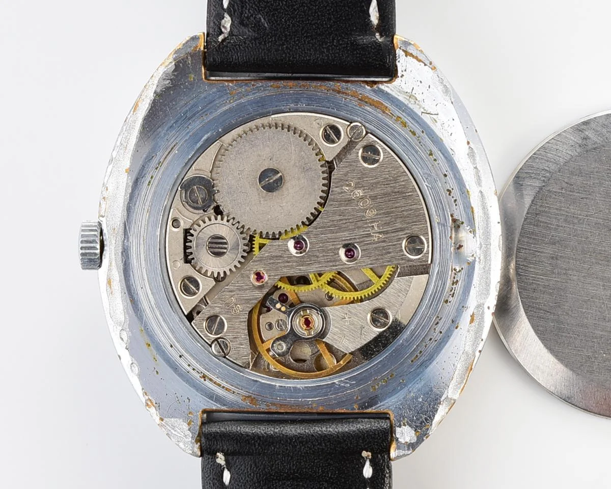 Large vintage Raketa mechanical watch