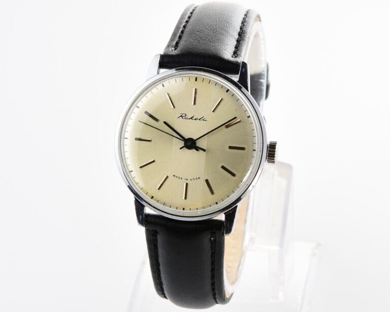 RAKETA vintage soviet mechanical watch with cool grey dial