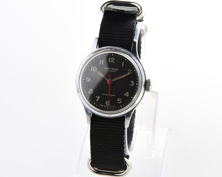 Vintage soviet SPORTIVNIE mechanical watch