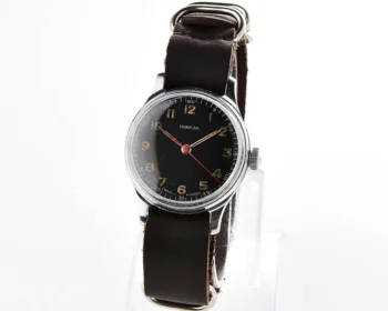 Rare! Vintage Soviet mechanical Pobeda in uncommon hermetic case, 1st quarter of 1956!