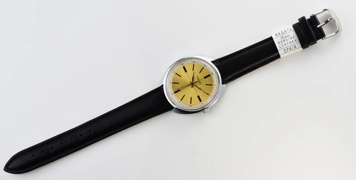 Large vintage Raketa mechanical watch