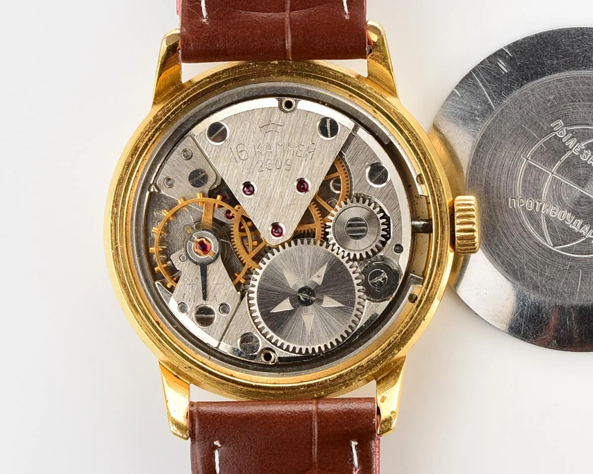 Excellent vintage gold-plated Raketa Baltica mechanical watch