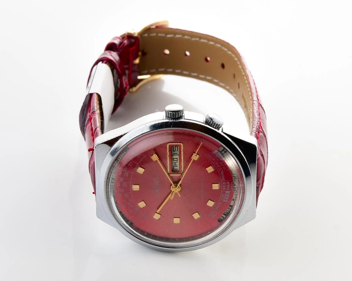 Soviet Raketa perpetual calendar mechanical watch