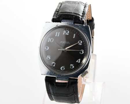 Soviet RAKETA vintage mechanical watch