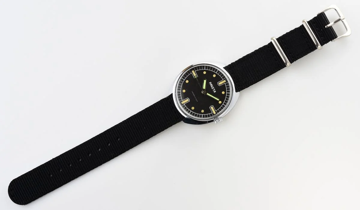 Soviet Raketa military style mechanical watch