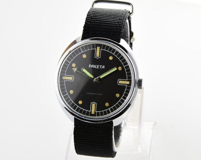 Soviet RAKETA military style mechanical watch