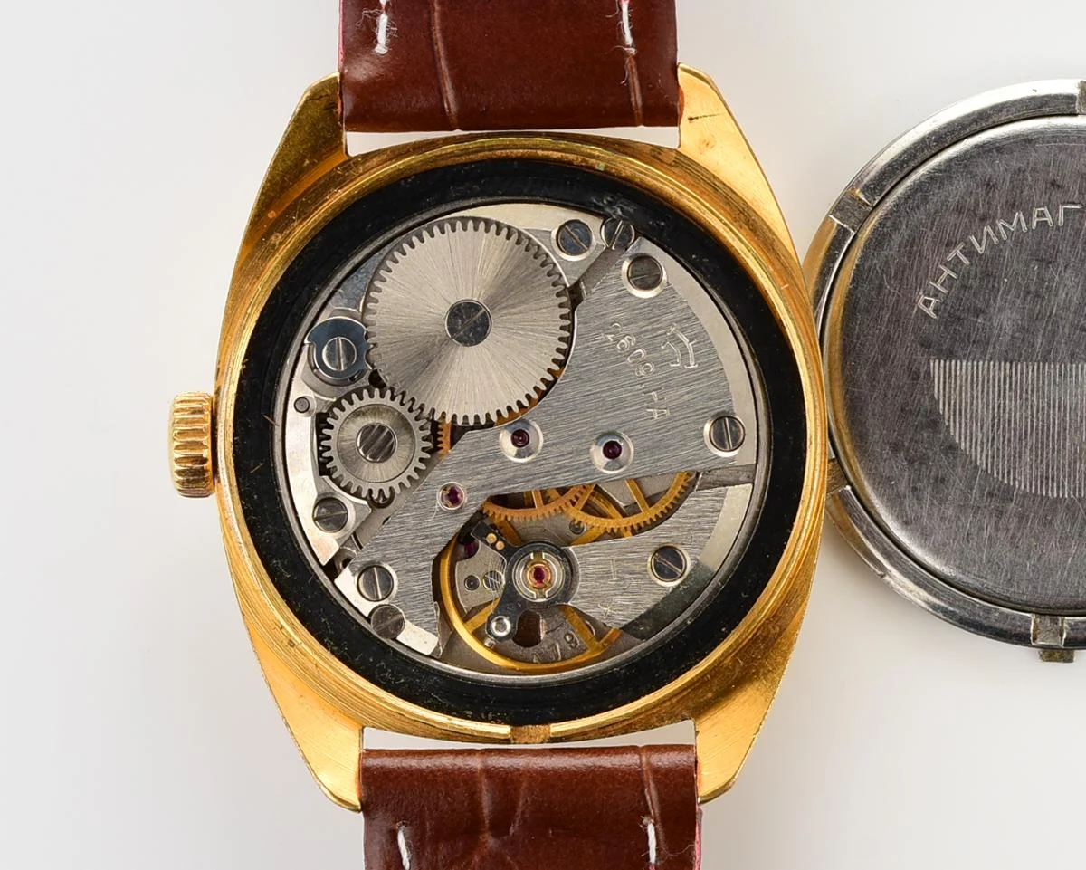 Svet "Light" vintage gold-plated mechanical watch