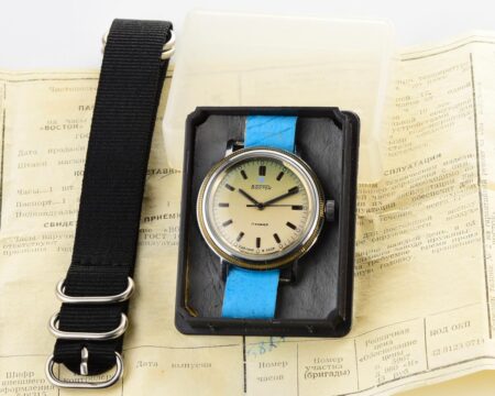 TIME CAPSULE: Vostok mechanical watch – new old stock(NOS)!