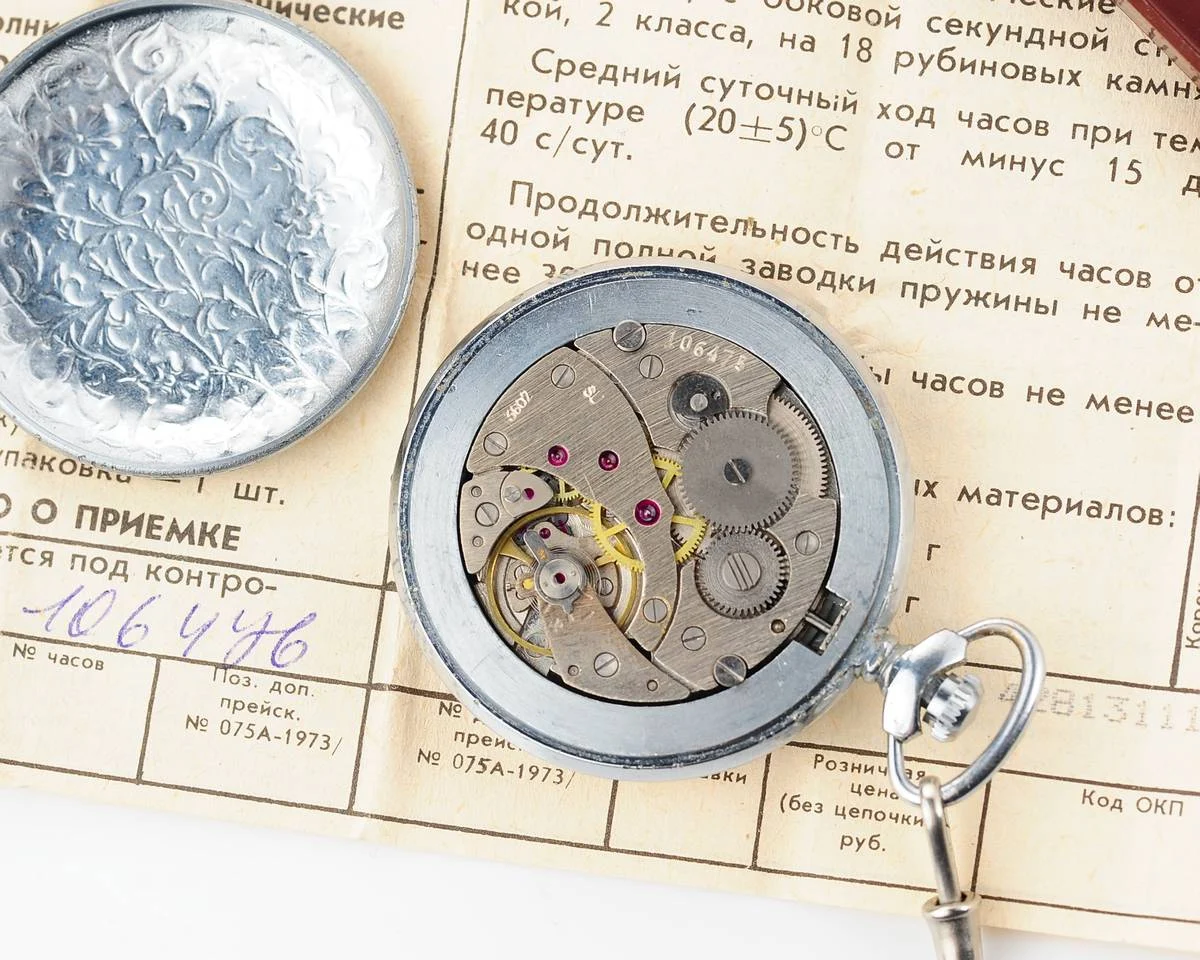 watch Molnija NOS boxed 11772-0009