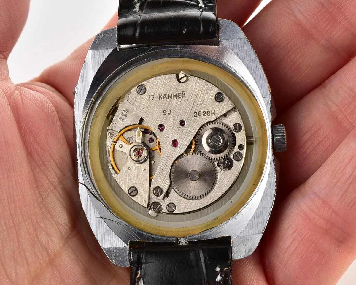 Large Soviet mechanical watch Chaika