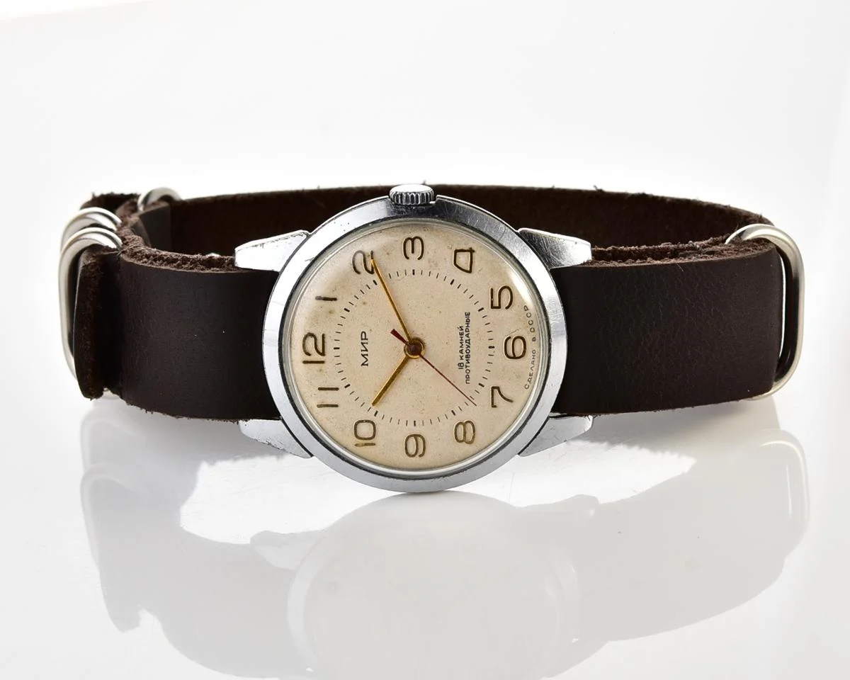 Vintage Soviet Mir mechanical watch