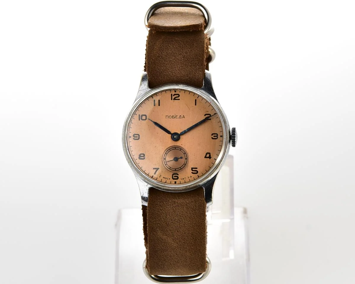 Excellent Soviet Pobeda watch with bronze dial, 3rd quarter of 1958