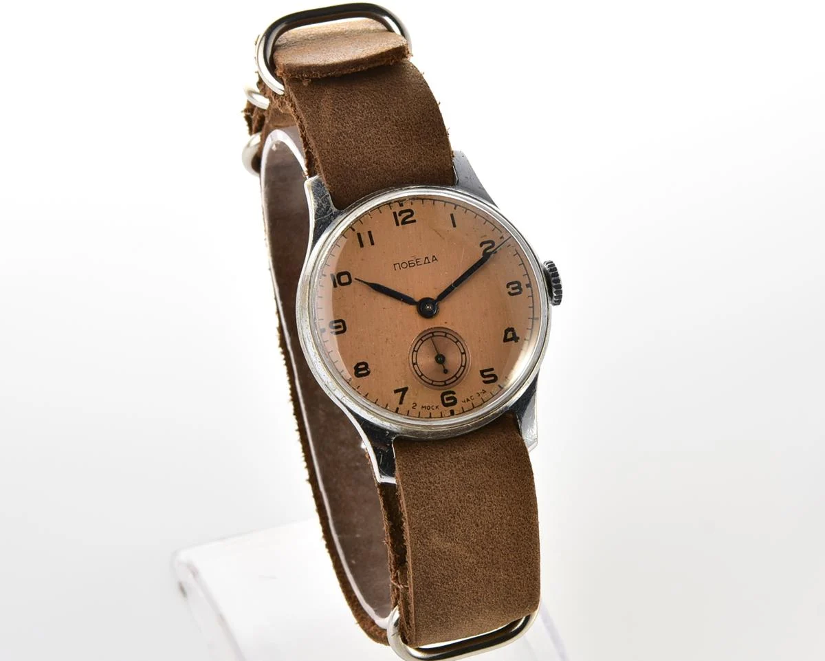 Excellent Soviet Pobeda watch with bronze dial, 3rd quarter of 1958