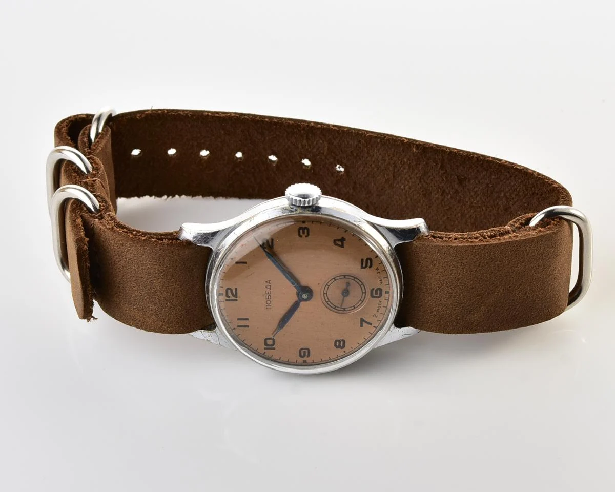 Excellent Soviet Pobeda watch with bronze dial, 3rd quarter of 1958