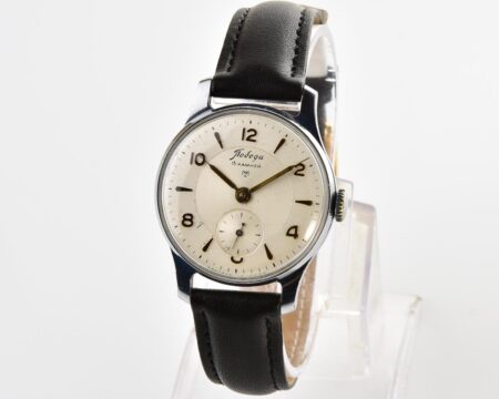 Excellent vintage soviet mechanical POBEDA, 2MChZ from 2nd quarter 1954