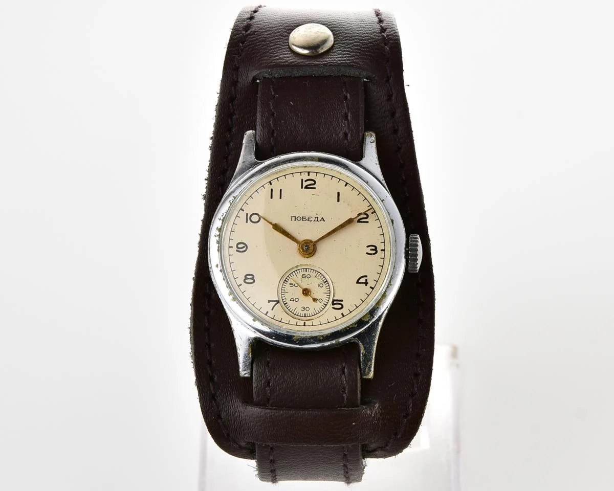Vintage Soviet mechanical watch Pobeda, 3rd quarter of 1953