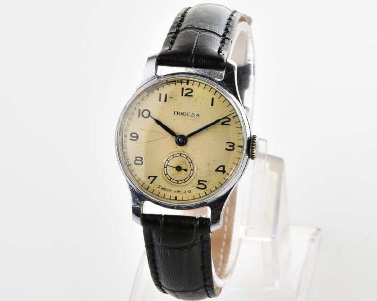 Vintage soviet mechanical POBEDA wrist watch, 2MChZ from 3rd quarter of 1955
