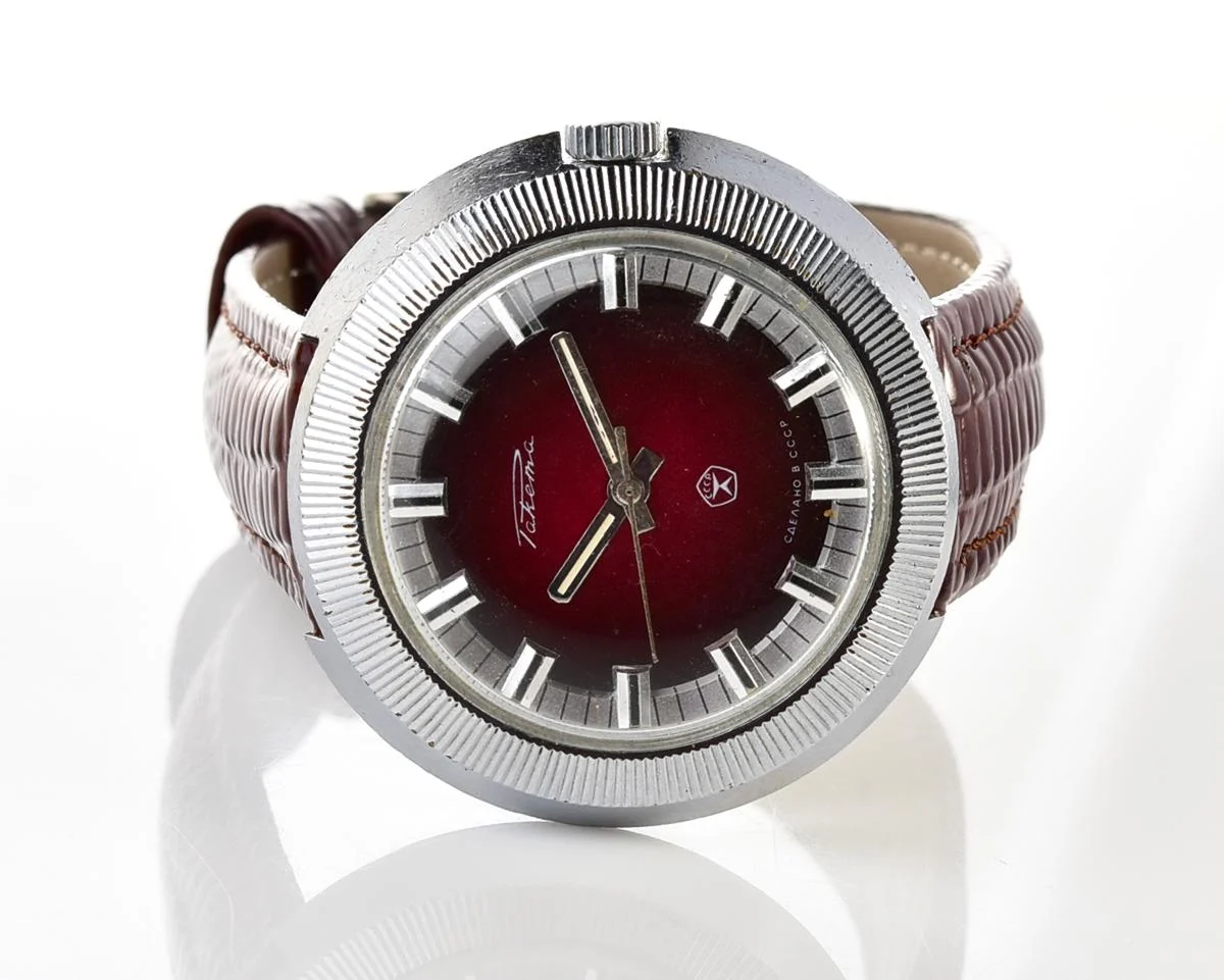 Large vintage Raketa mechanical watch