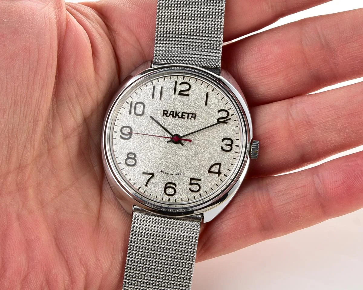 TIME CAPSULE: Vintage Soviet Raketa watch, New Old Stock (NOS)!