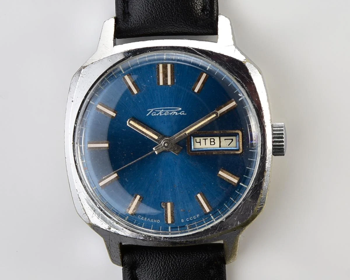 Soviet mechanical Raketa with automatic self winding movement