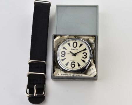 TIME CAPSULE: Soviet vintage mechanical watch RAKETA “big zero”, NEW old stock(NOS)!