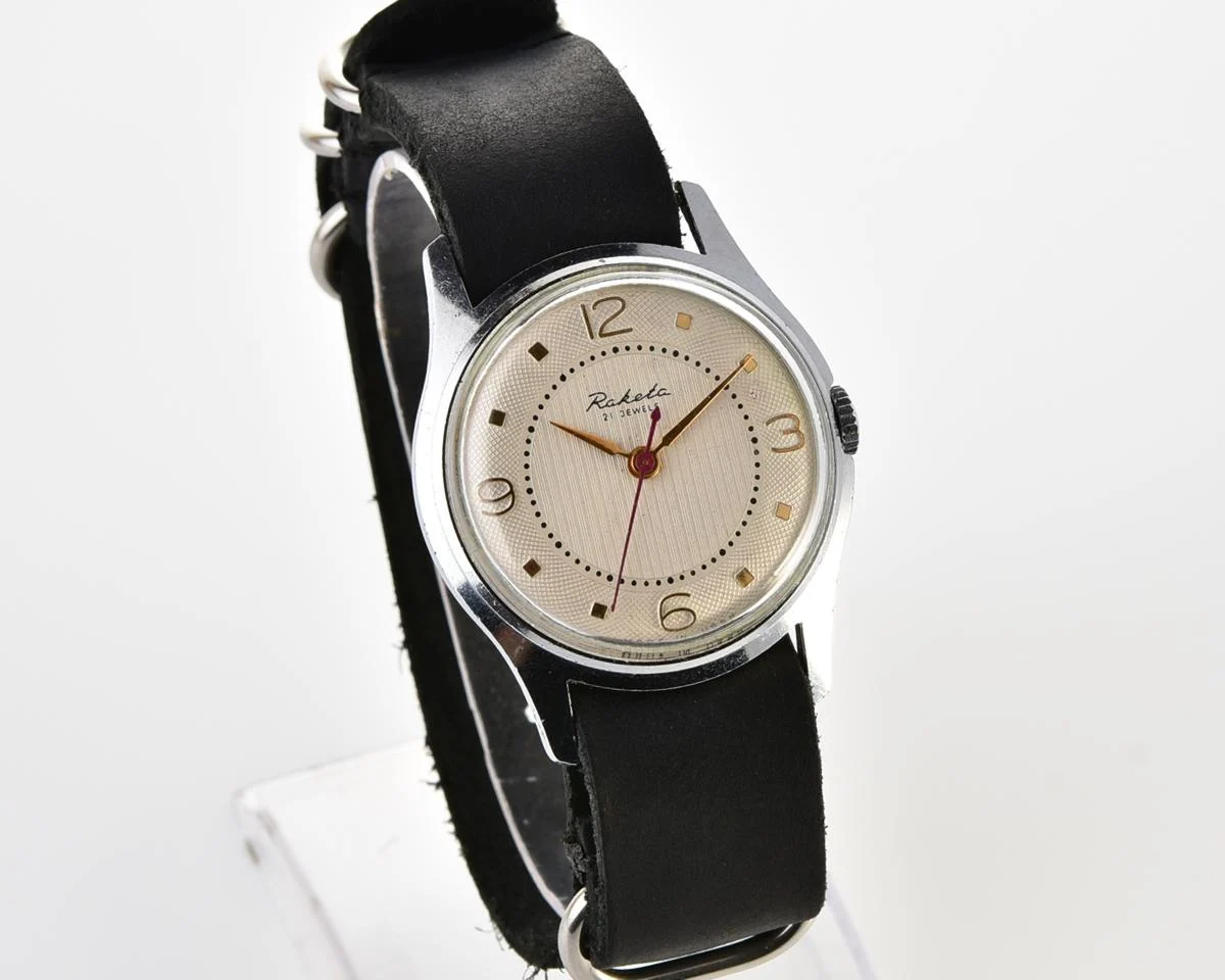 Excellent Raketa Baltica vintage Soviet watch with NATO leather strap
