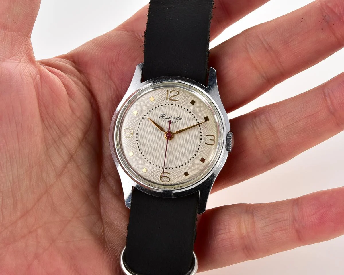 Excellent Raketa Baltica vintage Soviet watch with NATO leather strap